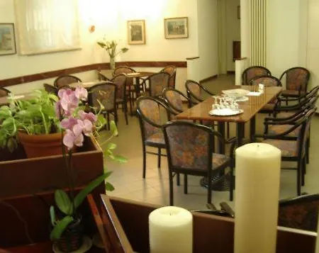 酒店 Ristorante Parco 彭纳比利